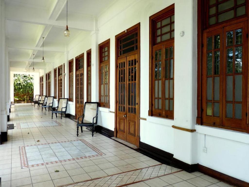 Hotel Suisse Kandy Eksteriør billede